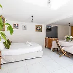 La Des Fleurs En Duplex Avec Jardin Et Piscine Вилла Ле-Канне