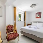 Вилла La Des Fleurs En Duplex Avec Jardin Et Piscine *