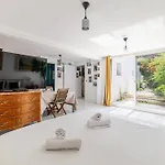 Вилла La Des Fleurs En Duplex Avec Jardin Et Piscine