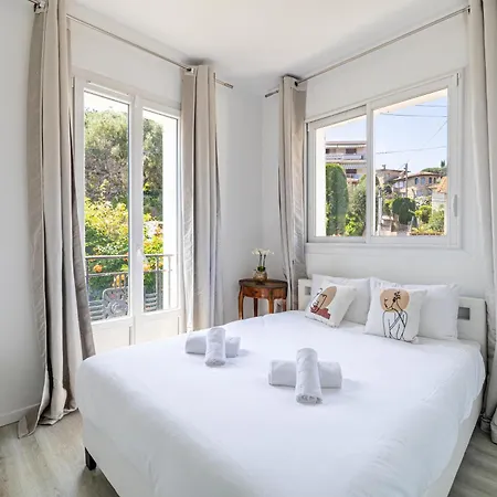 La Des Fleurs En Duplex Avec Jardin Et Piscine Villa *